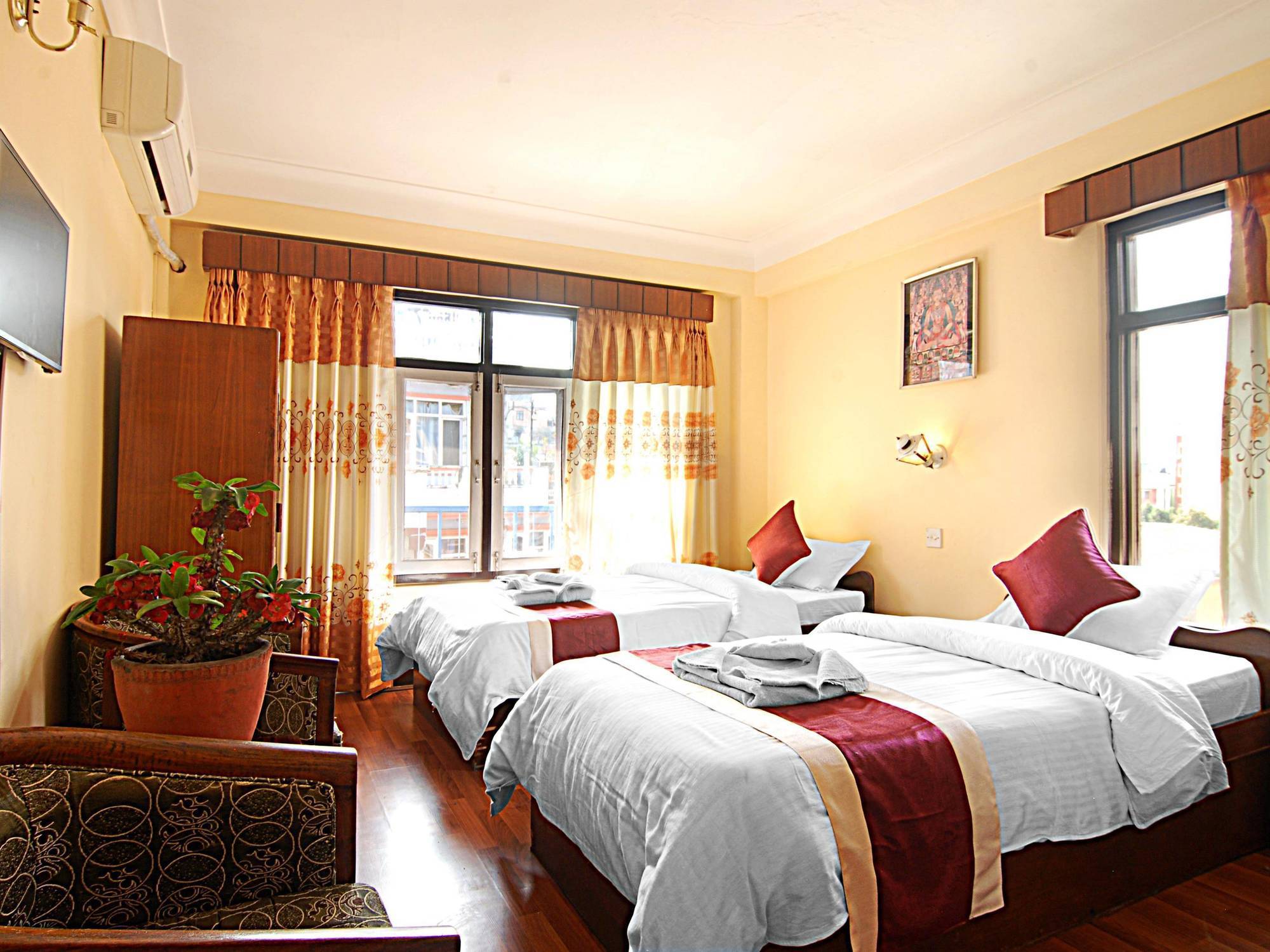 Karma Hotel Nepal Катманду Екстериор снимка
